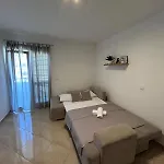 Palada * Poljica (Trogir)
